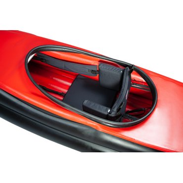 Grabner Hype <b>Eins mit dem Boot</b><br>
Intensiv entwickelt mit Profi-Paddlern vom Augsburger Eiskanal, stecken im HYPE die Gene eines echten Wildwasserkajaks. Innovative Details erfüllen die hohen Anforderungen.<br>
