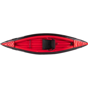 Grabner Tramper S <b>Kippstabilität & Nutzlast</b><br>
Du willst sicher auf dem Wasser sein? Mit einer Breite von 82 cm und 20 cm Schlauchdurchmesser liege der Tramper S sehr stabil am Wasser. Selbst, wenn du dich seitlich bewegst, bleibt das Kajak ruhig, sicher, berechenbar.<br>
Mit 120 kg Nutzlast trägt es dich und deine Ausrüstung zuverlässig.