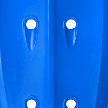 Islander Kayaks Koa Sport Selbstlenzung<br>
Das Wasser, das ins Cockpit schwappt, fließt durch die Lenzöffnungen wieder ab. Im Lieferumfang sind Gummistopfen enthalten, mit denen du die Löcher bei Bedarf verschließen kannst.